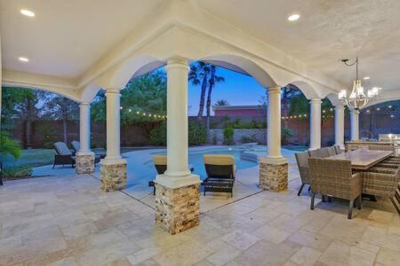 Lux 5Br Vegas Home W Pool, Spa, Games, Near Strip Λας Βέγκας Εξωτερικό φωτογραφία